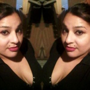 Meet your Posher, Yolanda